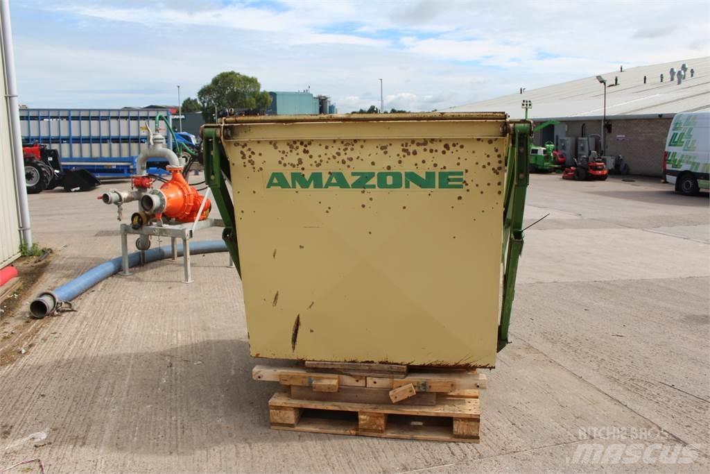 Amazone 135 Sekačky namontované a tažené