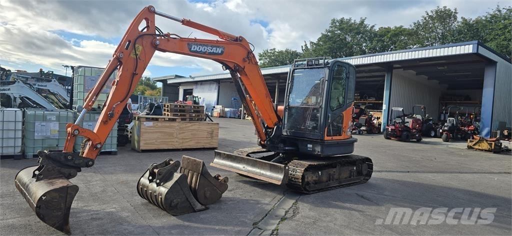 Doosan DX60R Pásová rýpadla