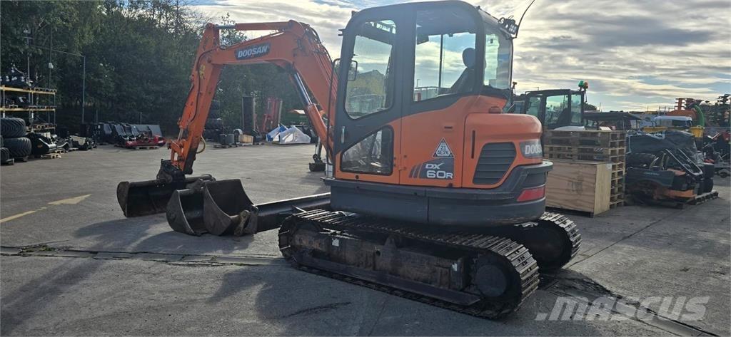 Doosan DX60R Pásová rýpadla