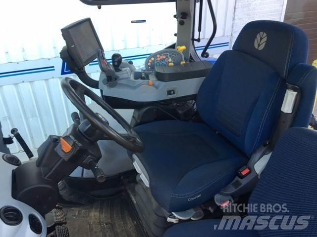 New Holland T7.210 Traktory
