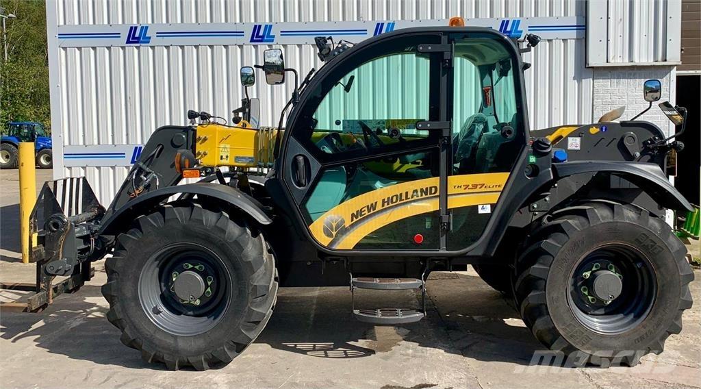 New Holland TH7.37 Teleskopické manipulátory