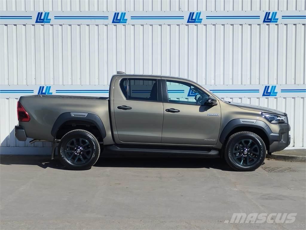 Toyota Invincible X Pick up/Valník