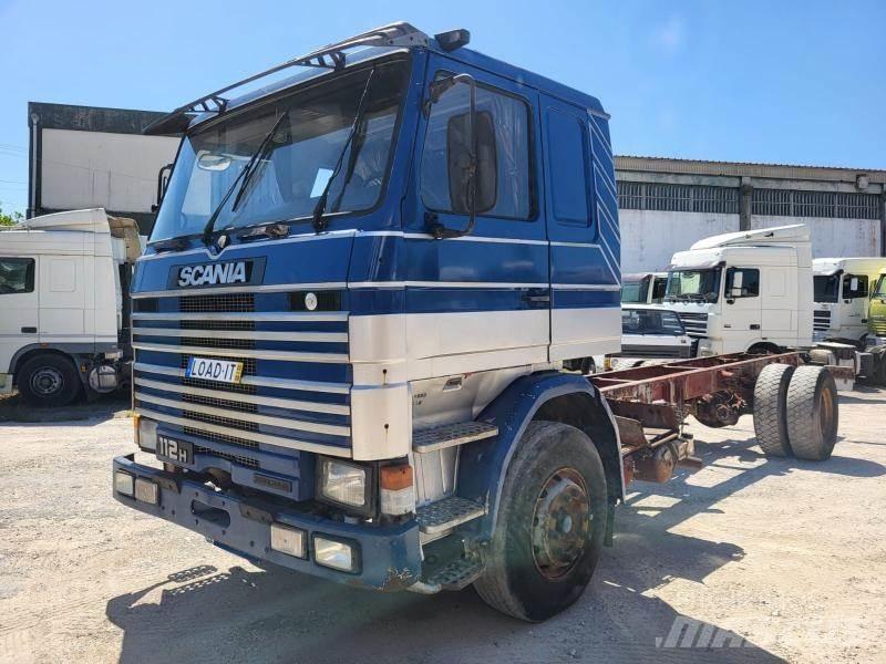 Scania 112H Nákladní vozidlo bez nástavby