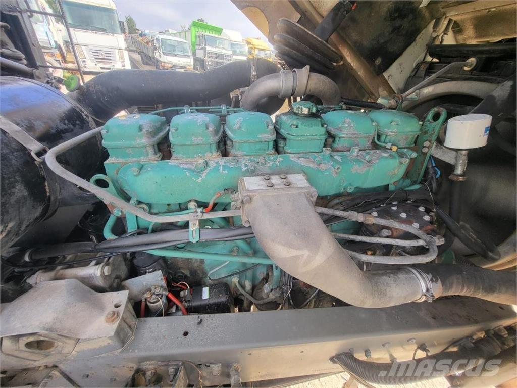Volvo F10 Sklápěče