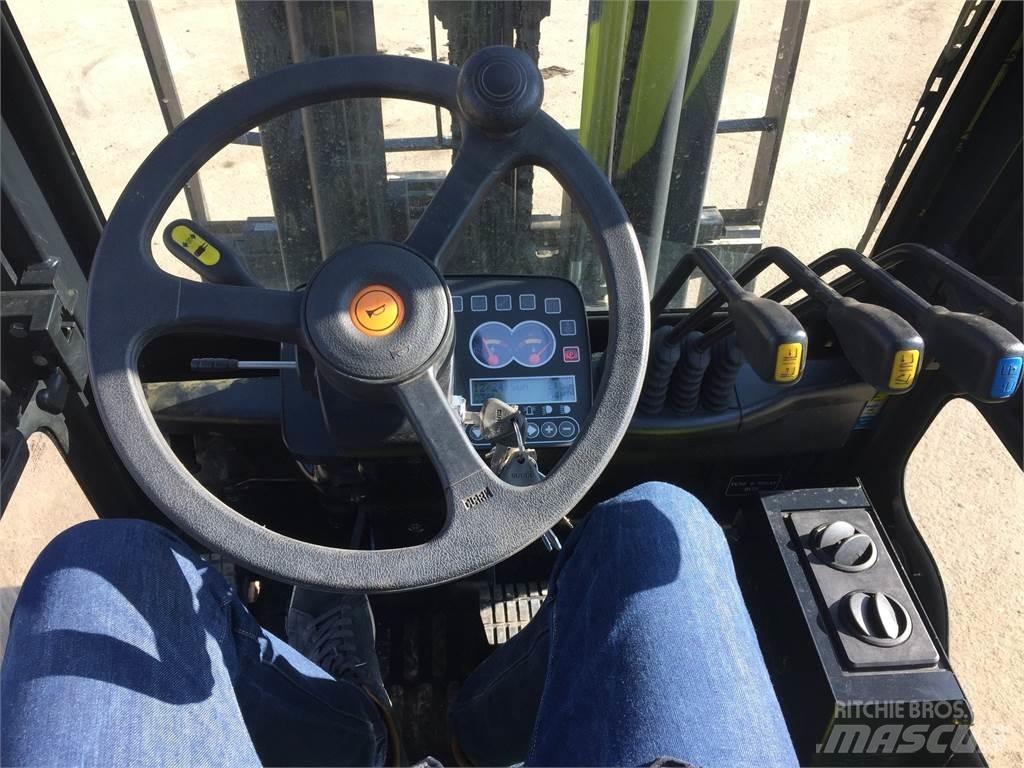 Clark C30L Další
