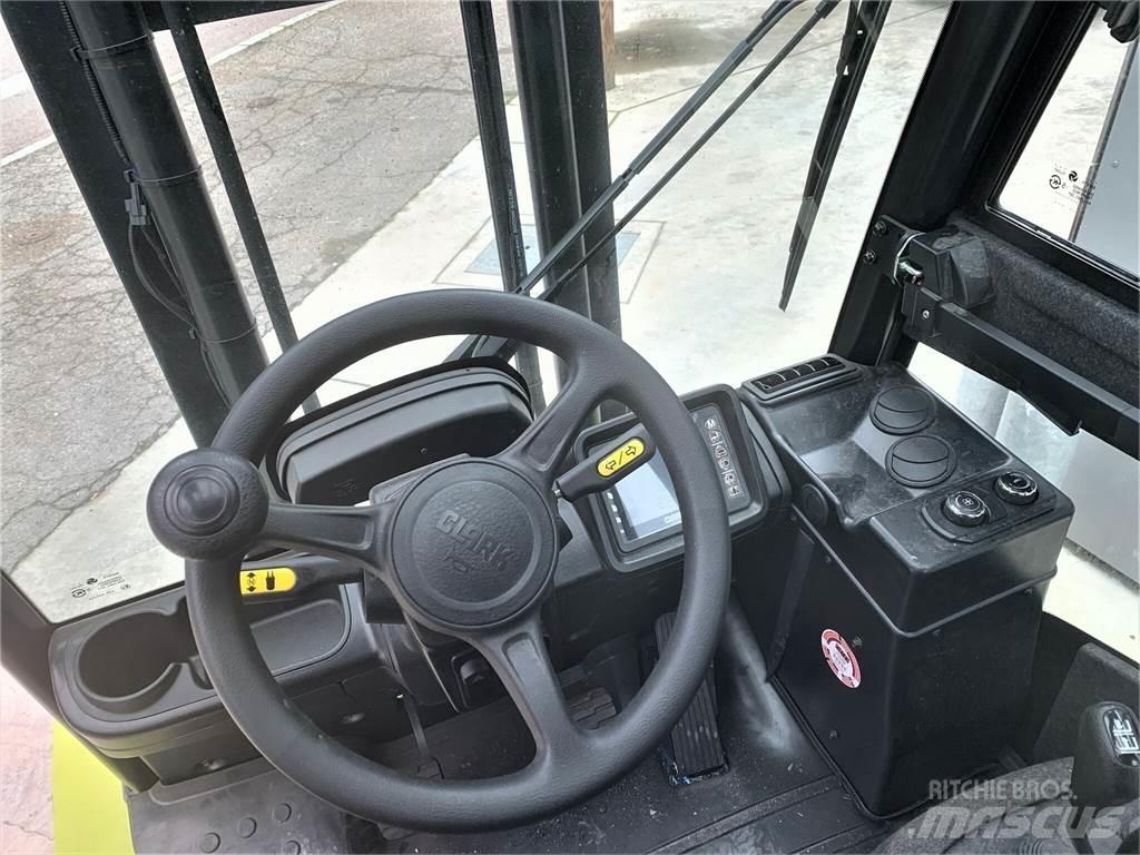 Clark S35L Další