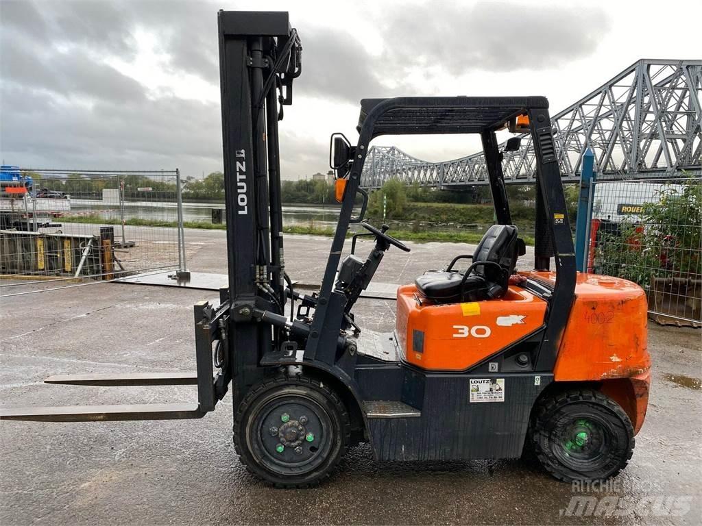Doosan D30G Další