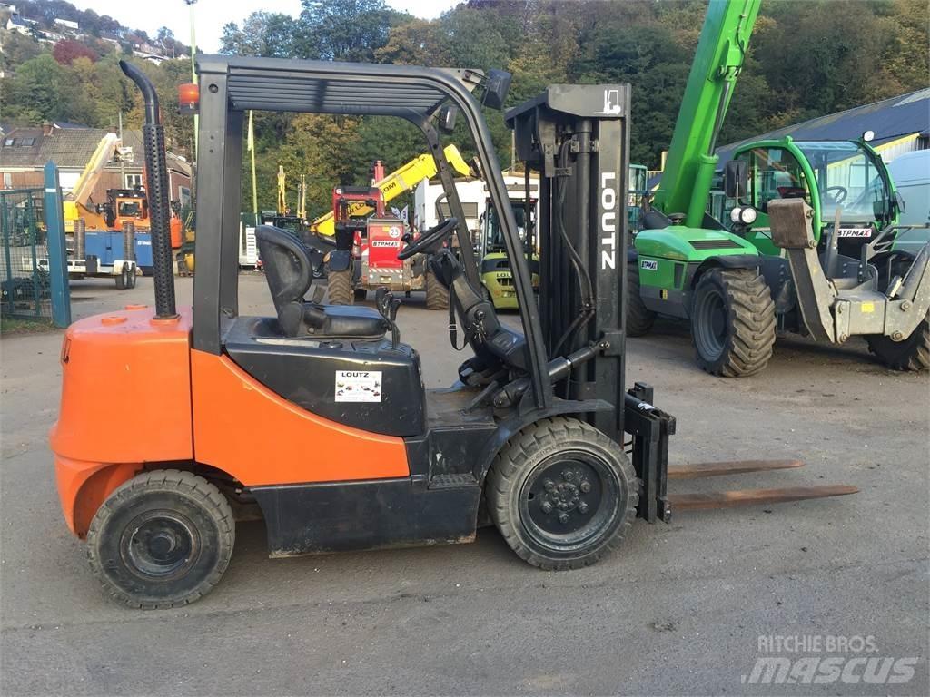 Doosan D30S Další