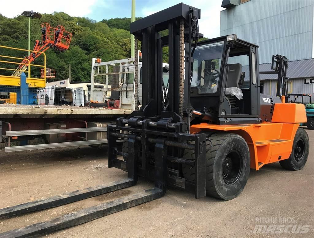 Doosan DL160 Dieselové vozíky