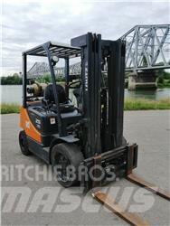 Doosan G25P-5 Další