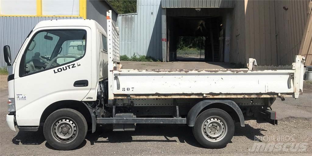 Toyota NT21Y Sklápěče