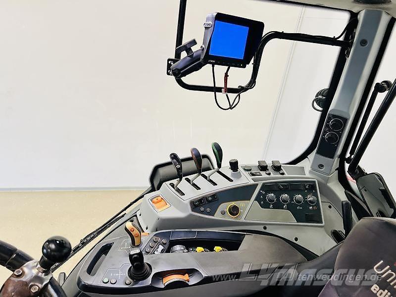 Valtra T174 Traktory