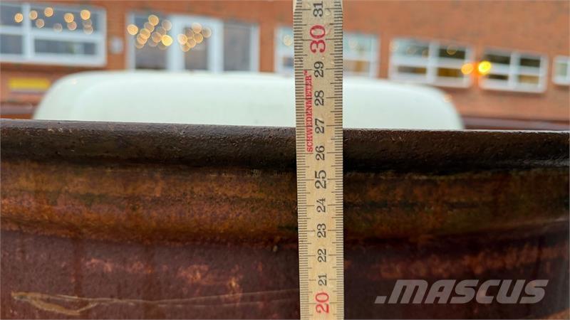 GKN 10X36 Pneumatiky, kola a ráfky