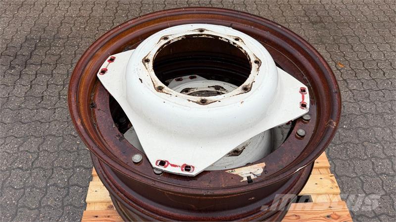 GKN 10X36 Pneumatiky, kola a ráfky