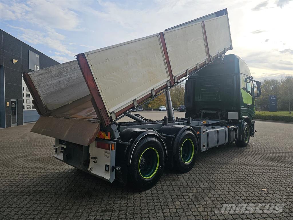 Iveco Stralis 560 6x4 Lanový nosič kontejnerů