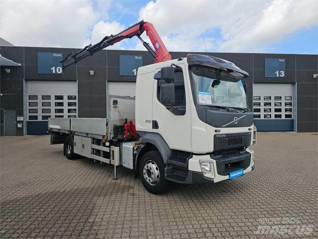 Volvo FL250 Autojeřáby, hydraulické ruky