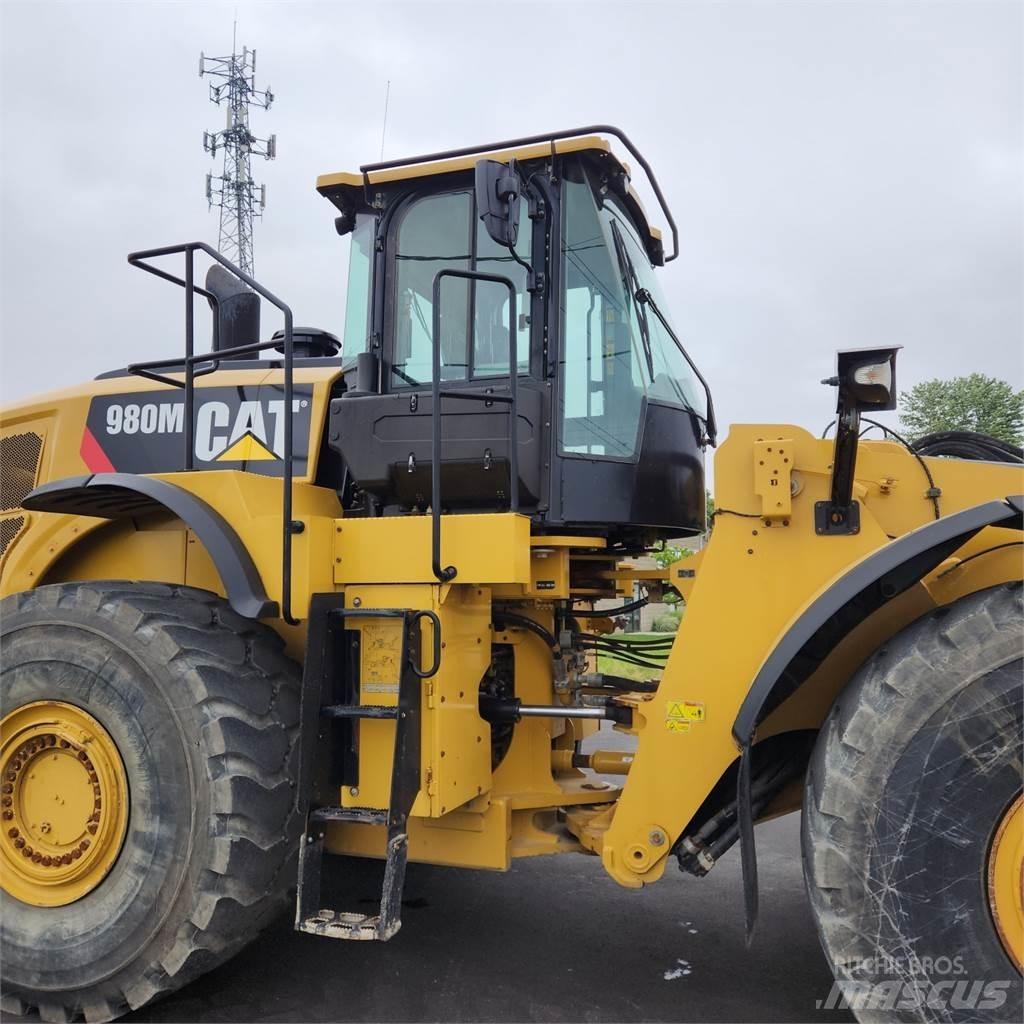 CAT 980M Kolové nakladače