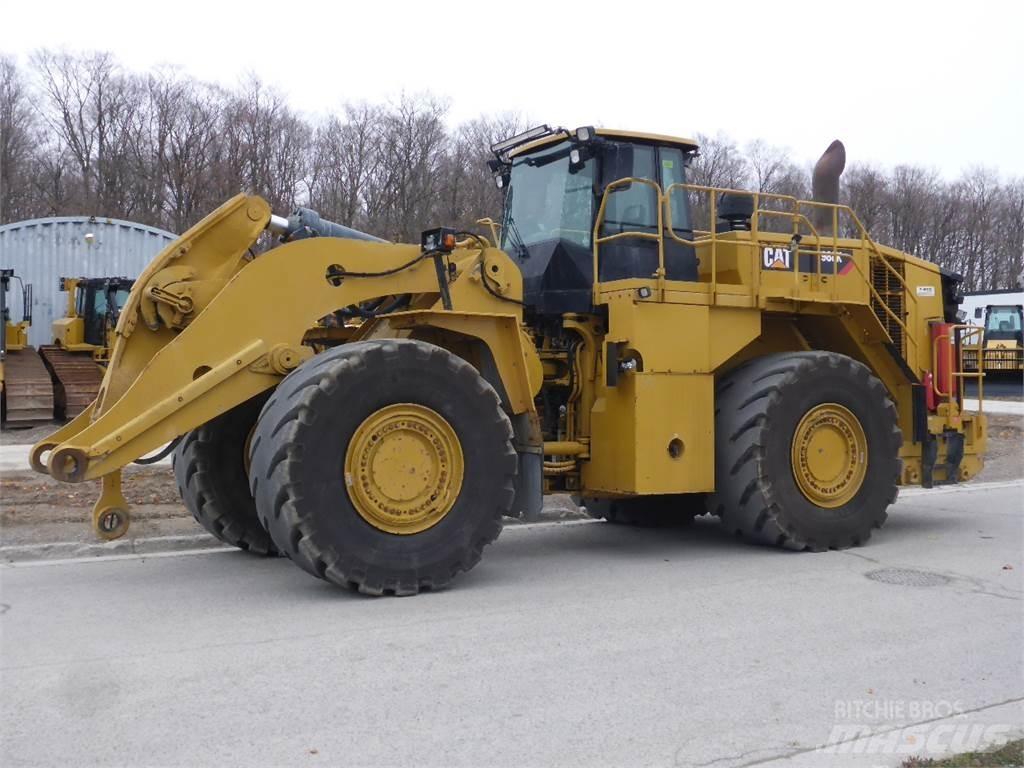 CAT 988K Teleskopické manipulátory