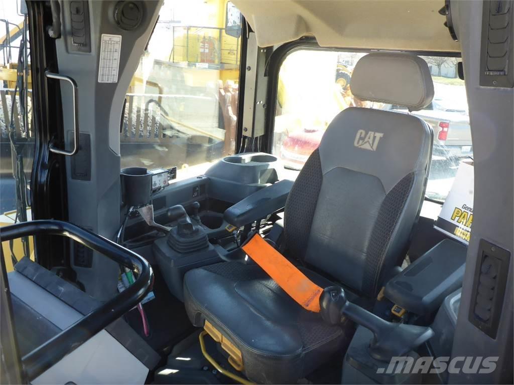 CAT D6 WH Pásové dozery