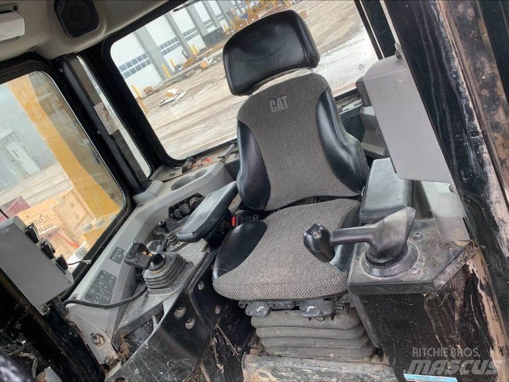CAT D6T XW WH Pásové dozery