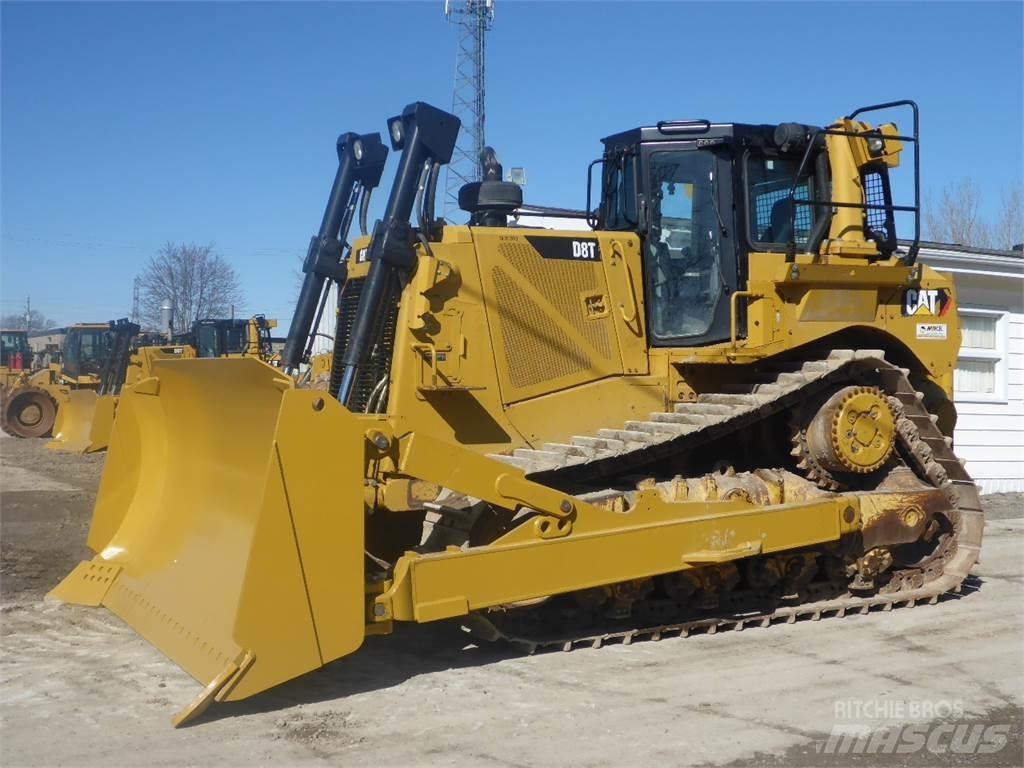 CAT D8T Pásové dozery