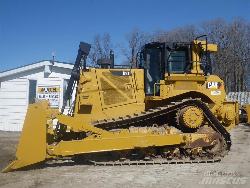 CAT D8T Pásové dozery