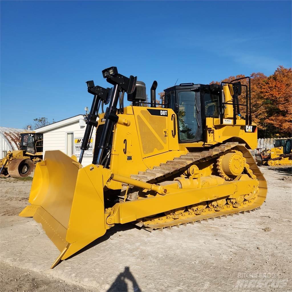 CAT D8T Pásové dozery