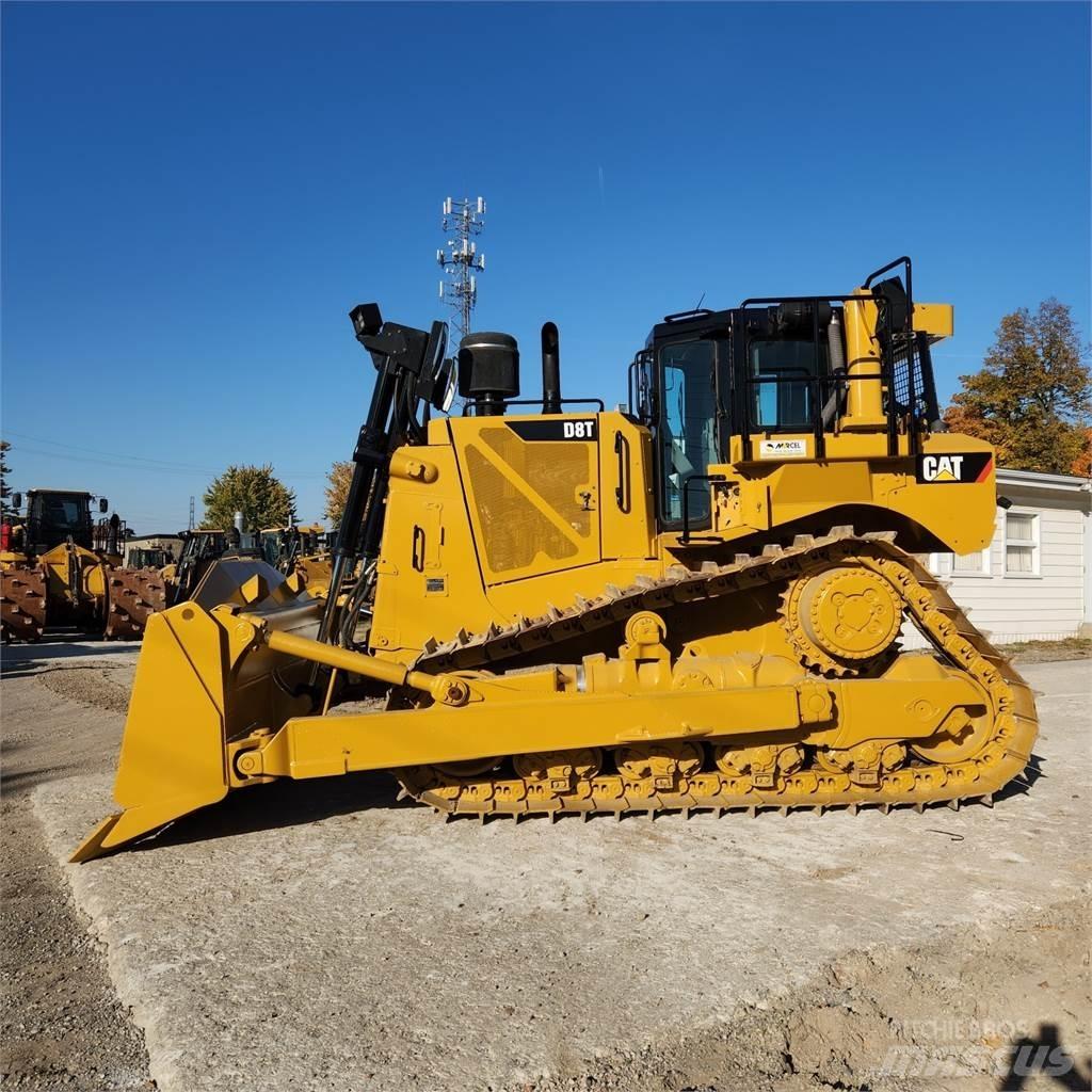 CAT D8T Pásové dozery