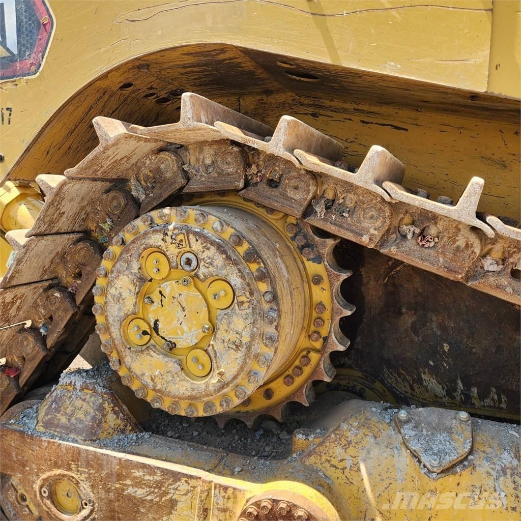 CAT D8T WH Pásové dozery