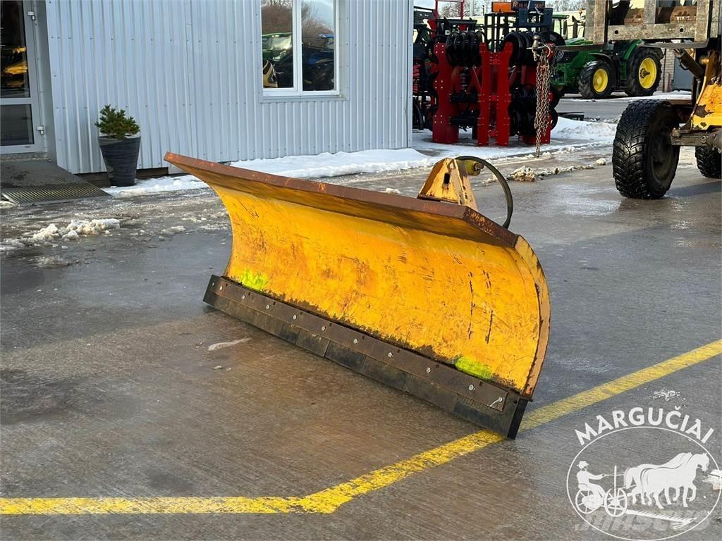 Borup , 2,7 m. Další