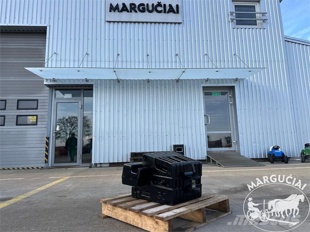 Farmtrac 252 kg. Další