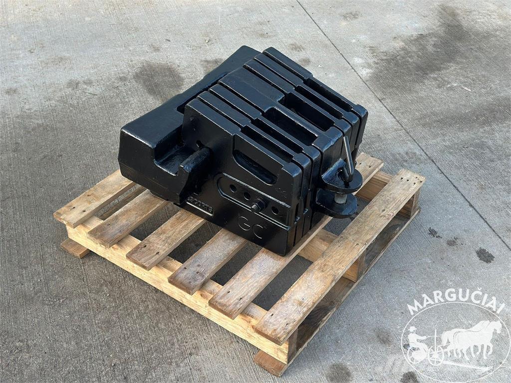 Farmtrac 252 kg. Další