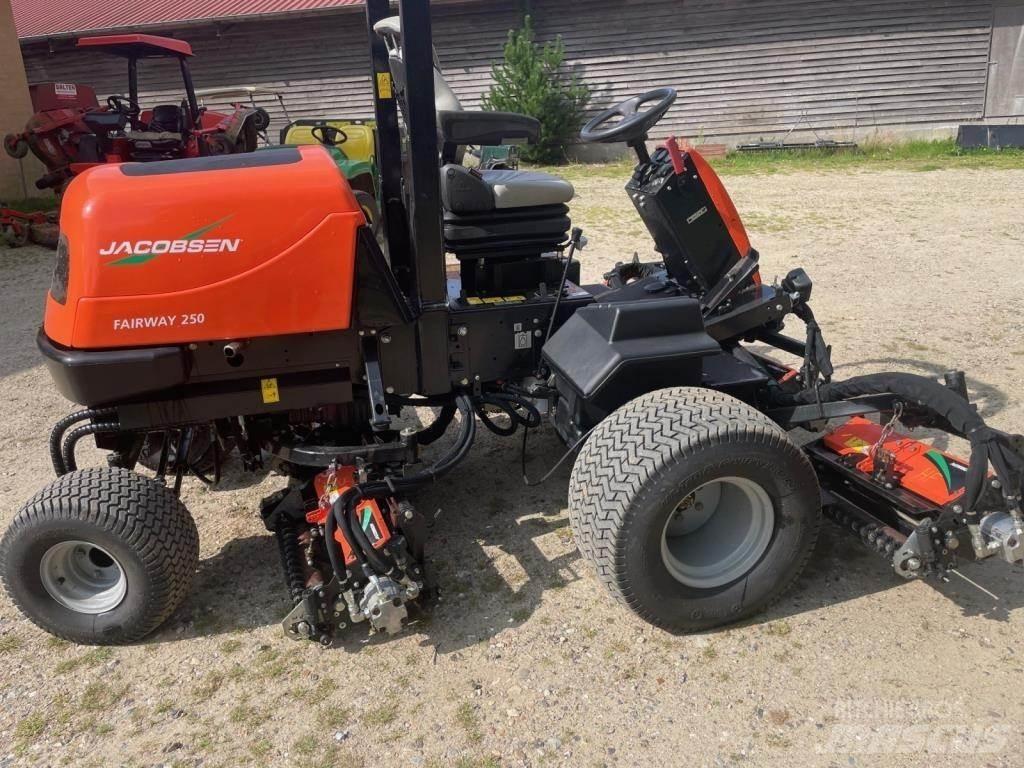 Jacobsen FAIRWAY 250 Samojízdné sekačky