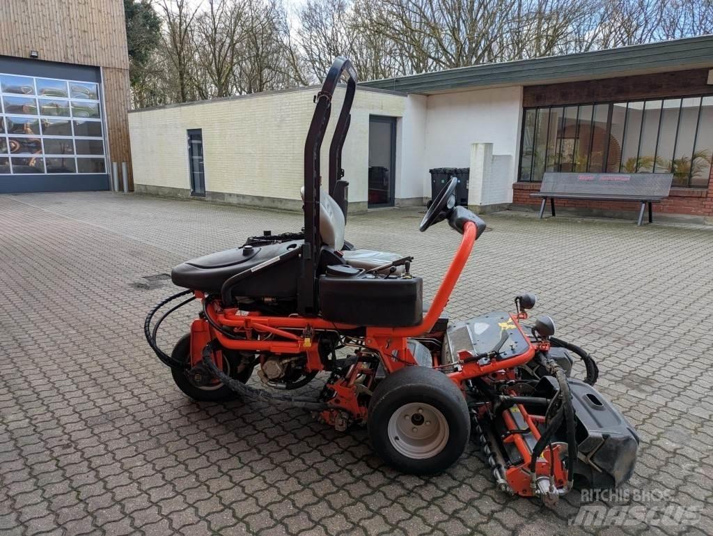 Jacobsen GP 400 Samojízdné sekačky