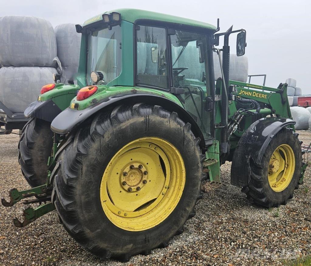 John Deere 6420 Traktory