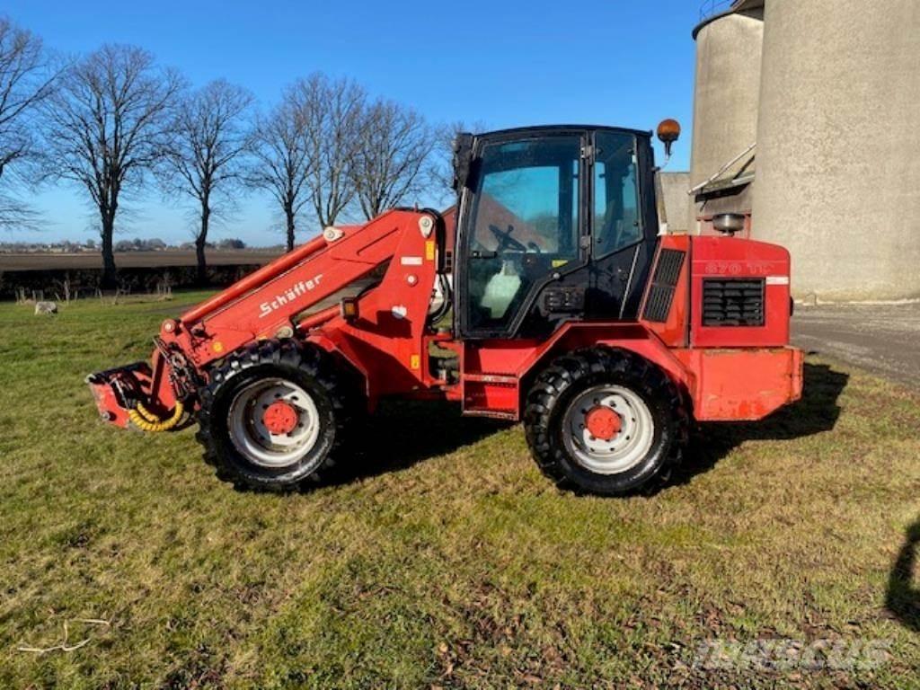 Schäffer 870 TD Teleskopické manipulátory