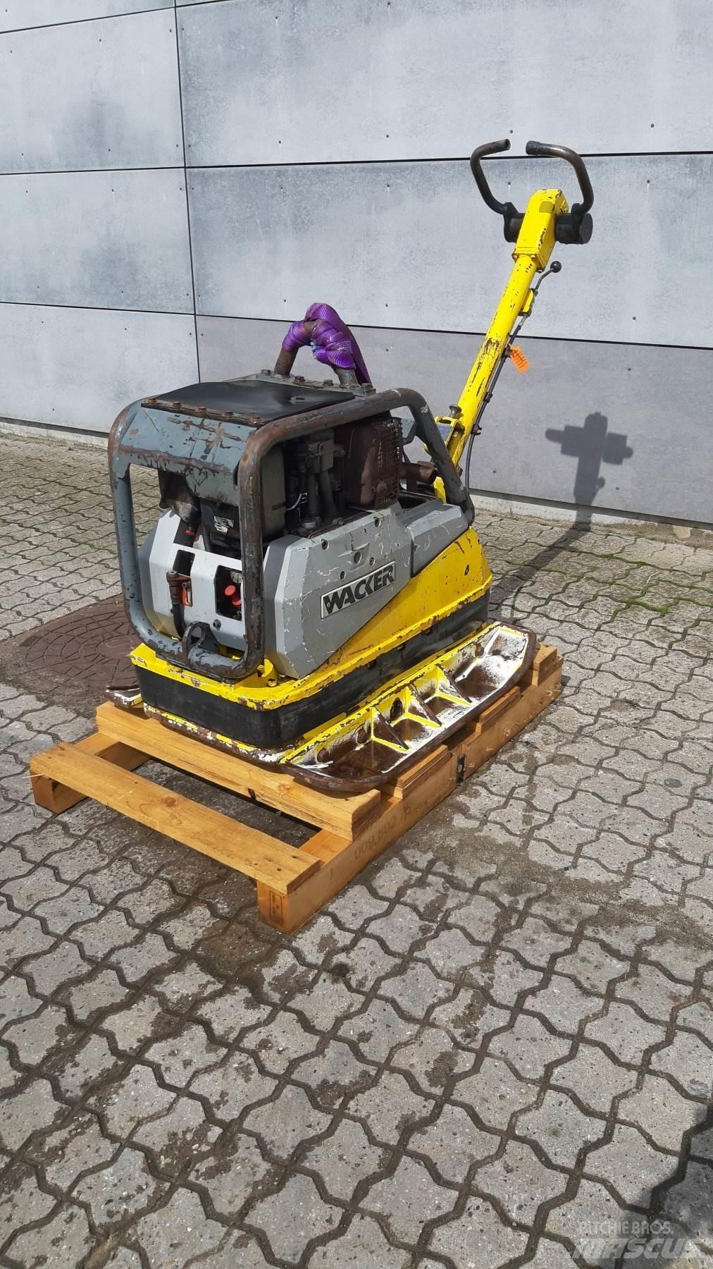 Wacker 40/45 h Půdní kompaktory