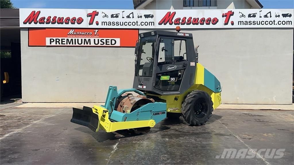 Ammann ASC30 Půdní kompaktory