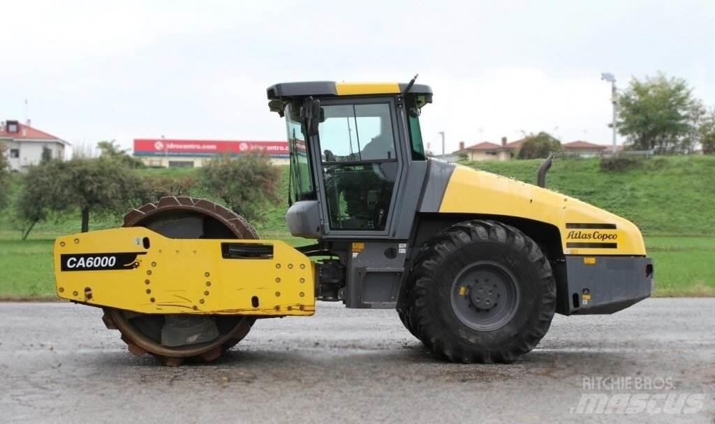 Atlas Copco CA6000 Půdní kompaktory