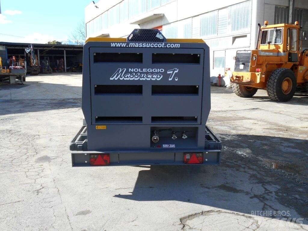 Atlas Copco XAHS 317 Kompresory