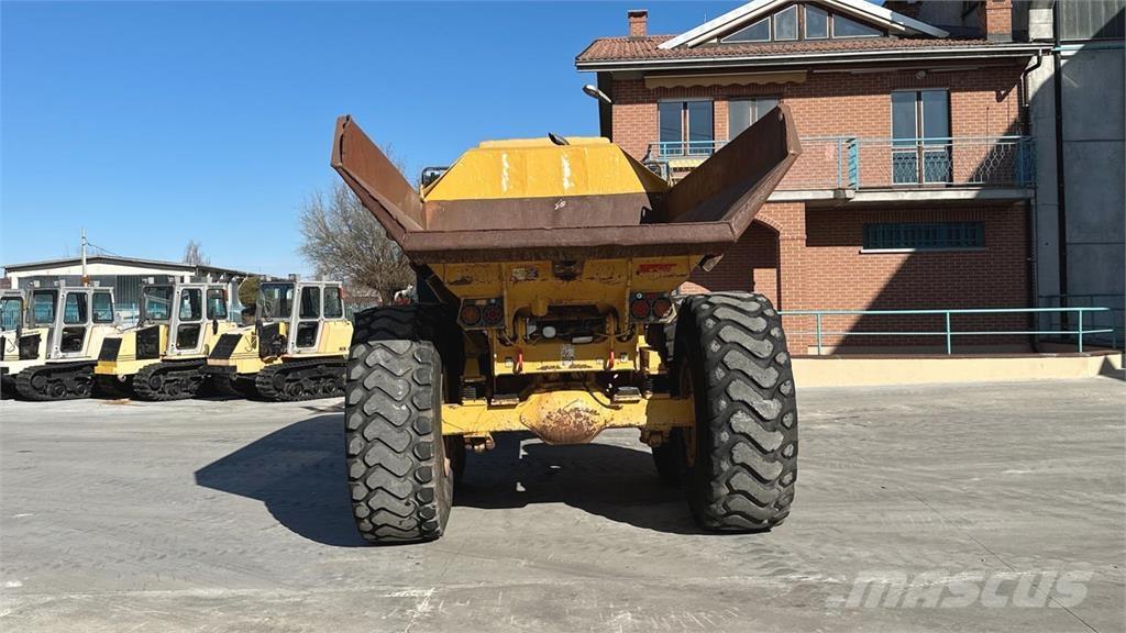 Bell B25D 6x6 Vyklápěcí dempry