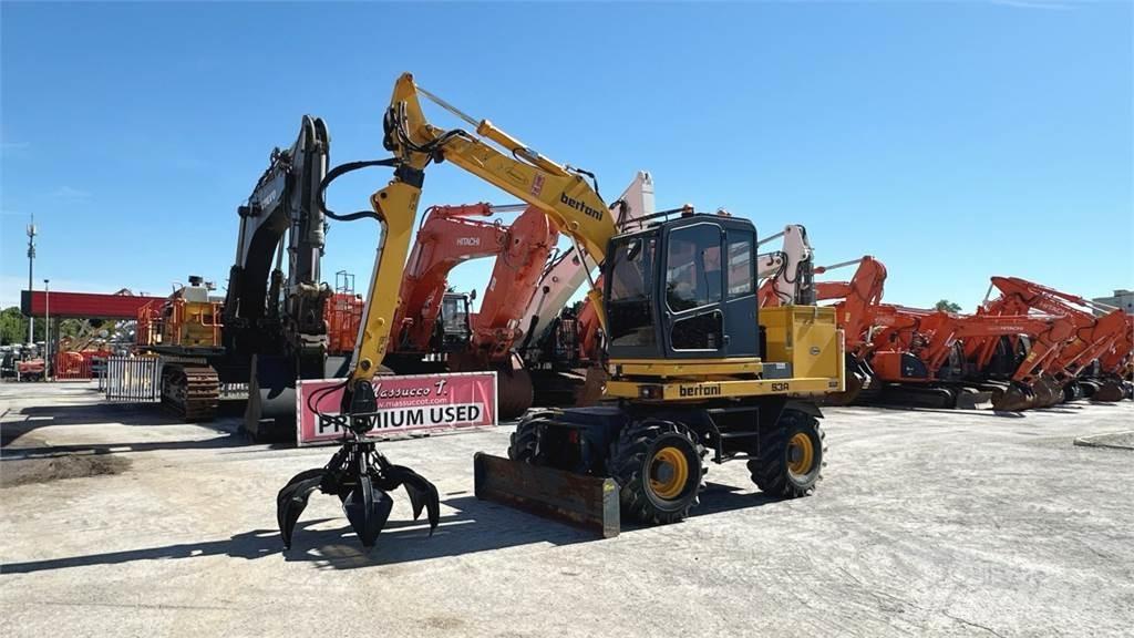 Bertani S3A 4X4 Kolová rýpadla