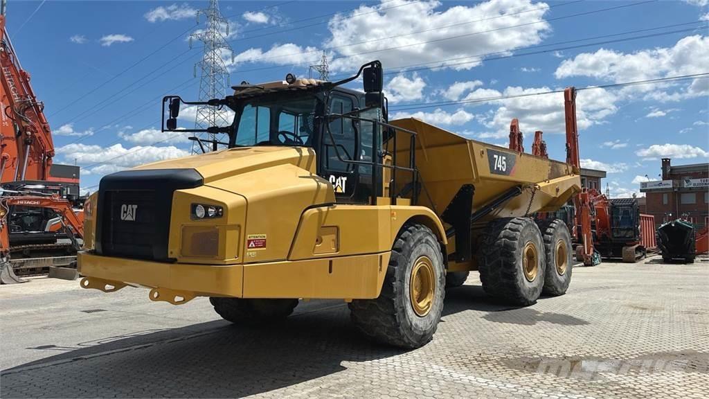 CAT 745C 6X6 Vyklápěcí dempry