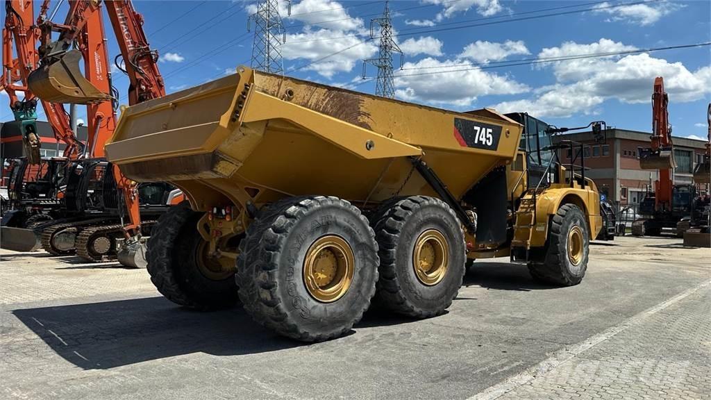 CAT 745C 6X6 Vyklápěcí dempry