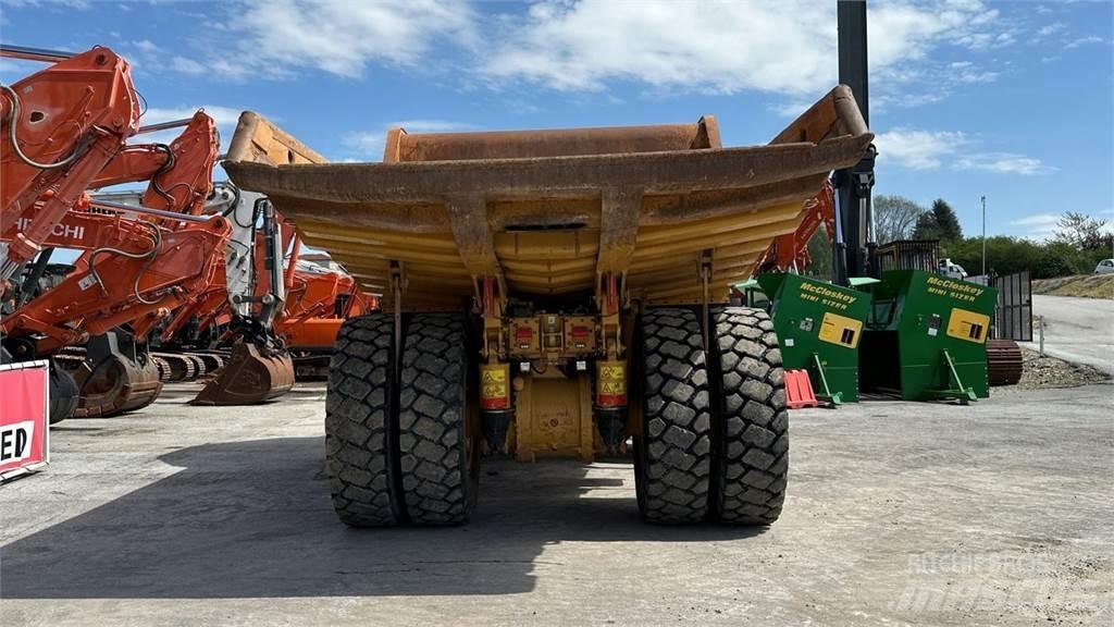 CAT 770 Vyklápěcí dempry