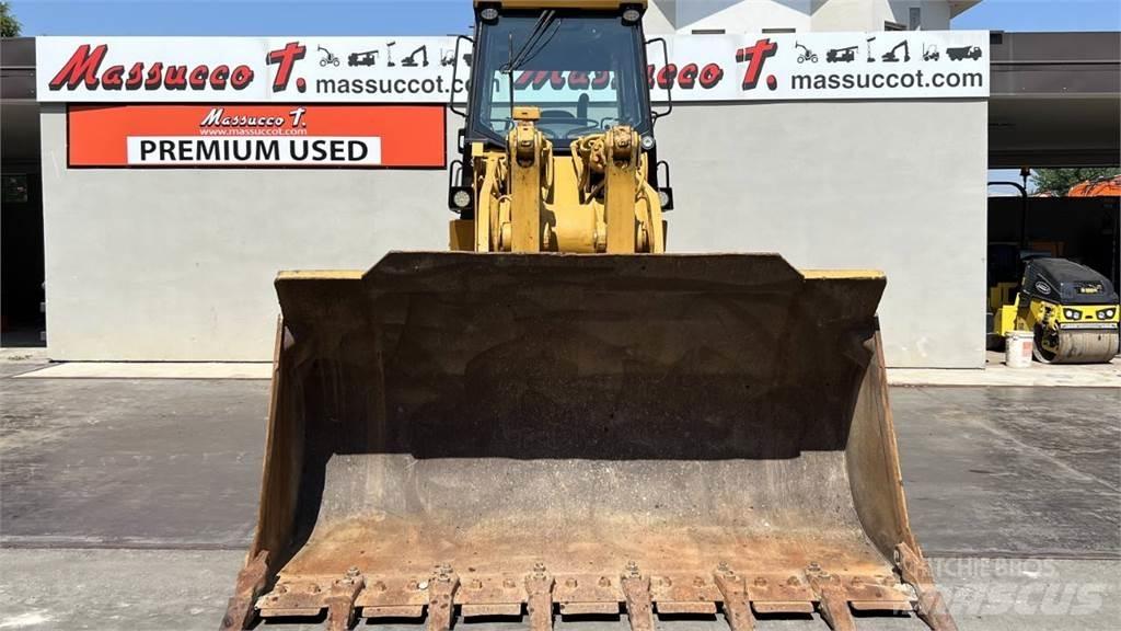 CAT 973C Kolové nakladače