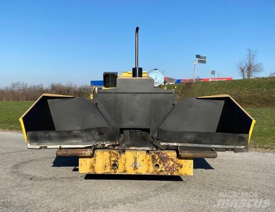 CAT BB621E Finišery