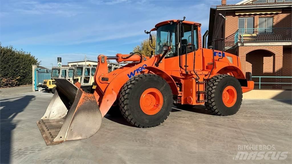 Fiat-Hitachi W190 Kolové nakladače