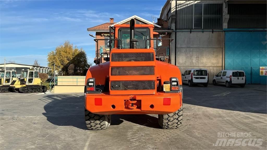 Fiat-Hitachi W190 Kolové nakladače