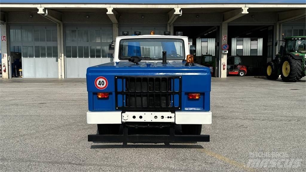  Fresia F60 4X4 Sněžné pluhy, přední sněhové radlice